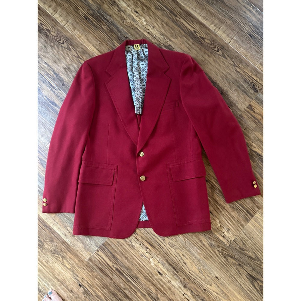 Vintage Union Made Blazer Mens XL Red Gold Crest Button Sportcoat 44? Old School